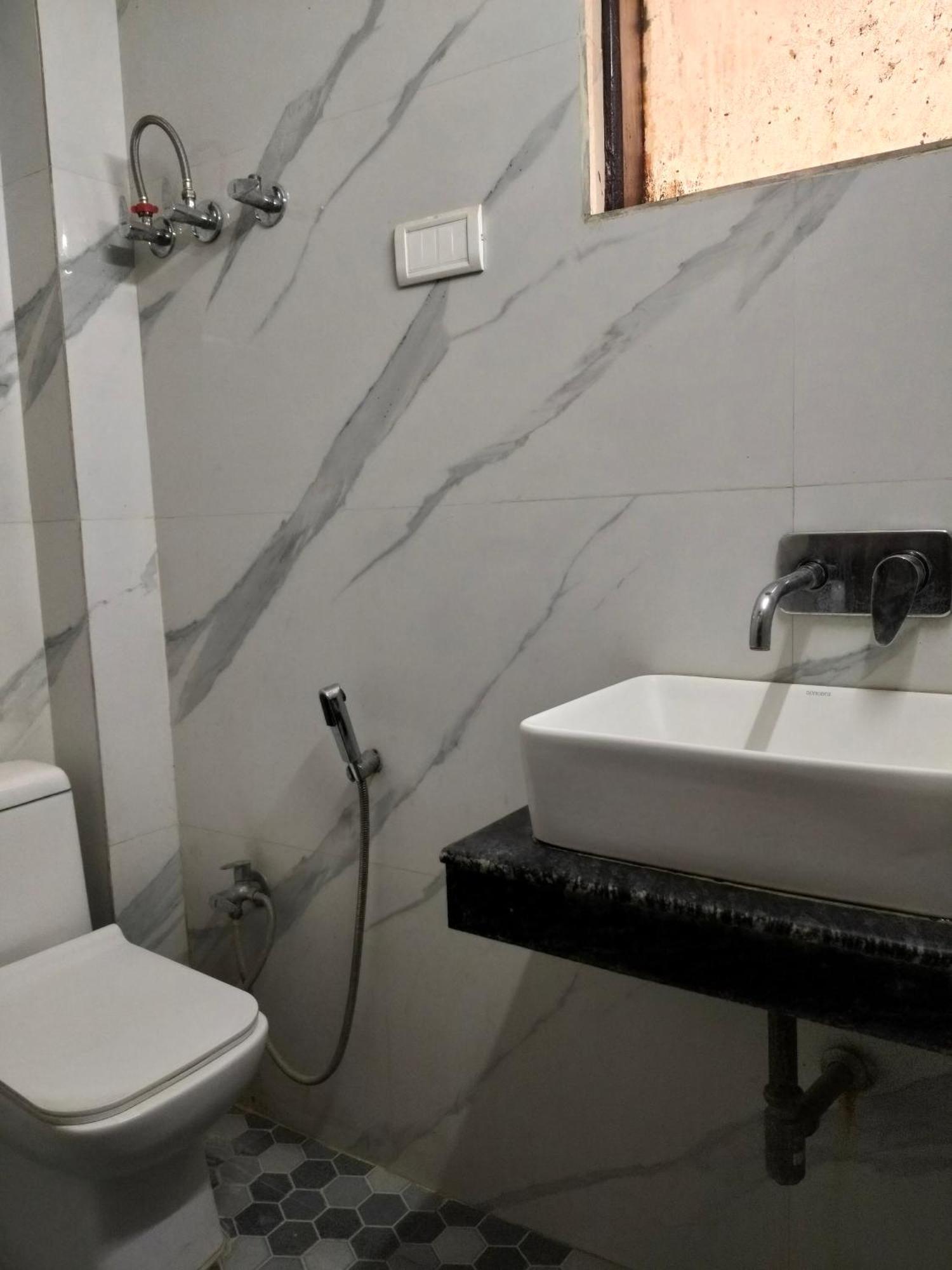 ניו דלהי Hotel Yatri International מראה חיצוני תמונה