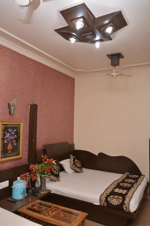 ניו דלהי Hotel Yatri International מראה חיצוני תמונה