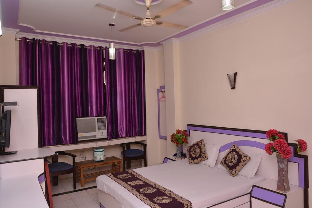 ניו דלהי Hotel Yatri International מראה חיצוני תמונה