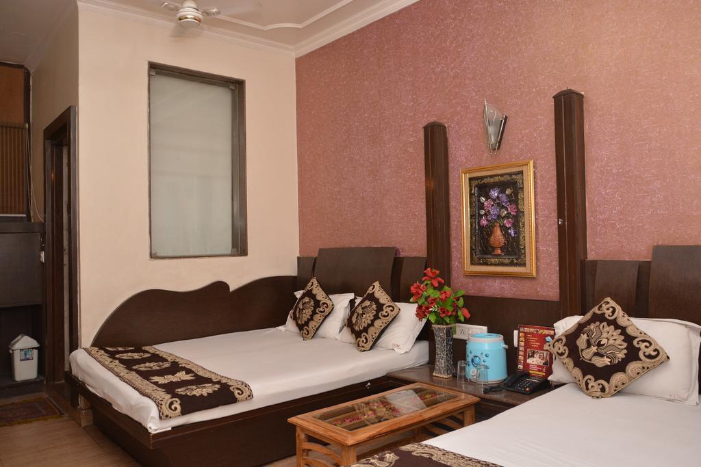 ניו דלהי Hotel Yatri International מראה חיצוני תמונה